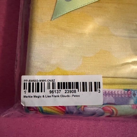 Posh Peanut x Lisa Frank Markie Magic Rainbow patoo blanket - Picture 3 of 4